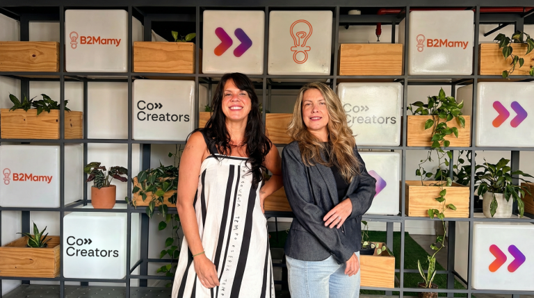 Dani Junco, CEO da B2Mamy e Dri Elias, CEO da CoCreators