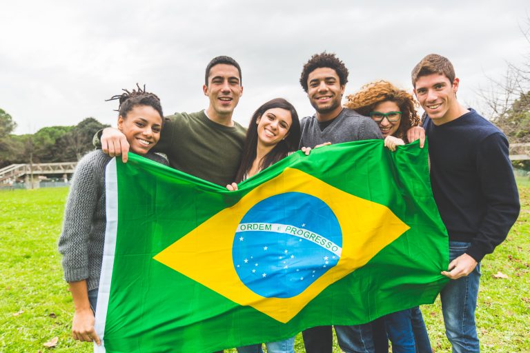 jovens brasileiros